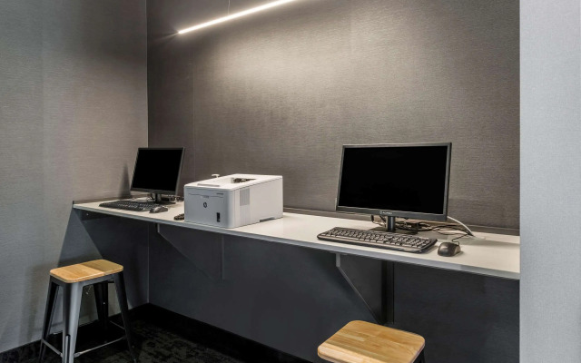 Quality Hotel & Conference Centre