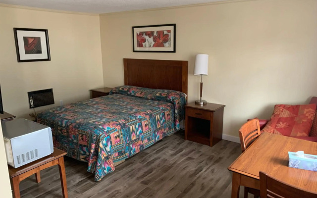 Stonehouse Motel and Restaurant