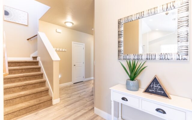 Poolside 3 Bedroom Apts by RedAwning