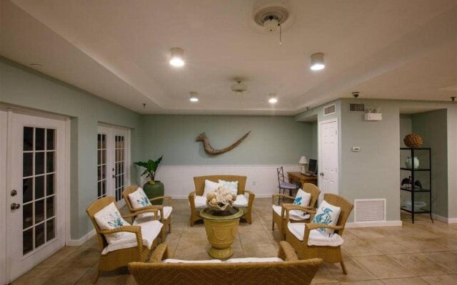 Naples Garden Inn