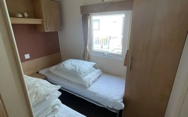 3 Bedroom, pet Free, Static Caravan in Prestatyn