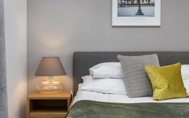 Venetian House Market Square Aparthotel