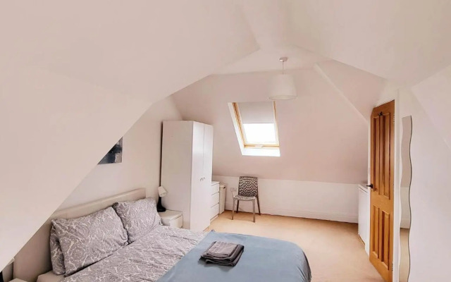 Beautiful Ensuite Beachfront Room Worthing Homestay