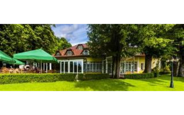 Parkhotel na Baracke