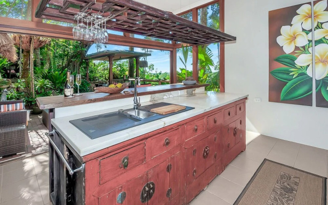 Unique, Tropical Rainforest Getaway