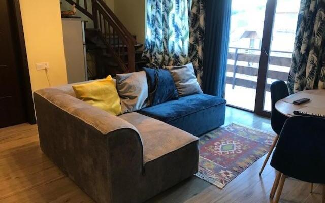 Crystalville Apartment 542