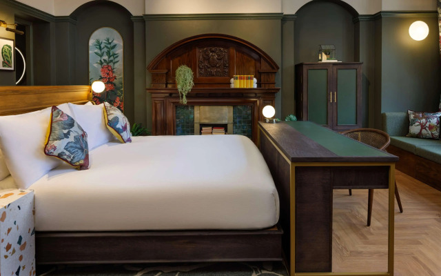 The Samuel Ryder Hotel St Albans, Tapestry Collection Hilton