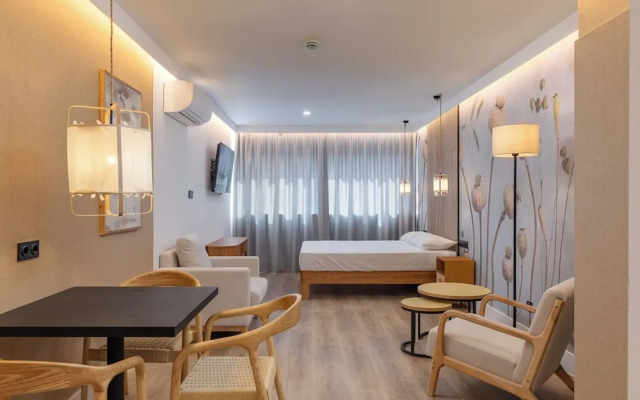 HA Aparthotel Retiro Suites
