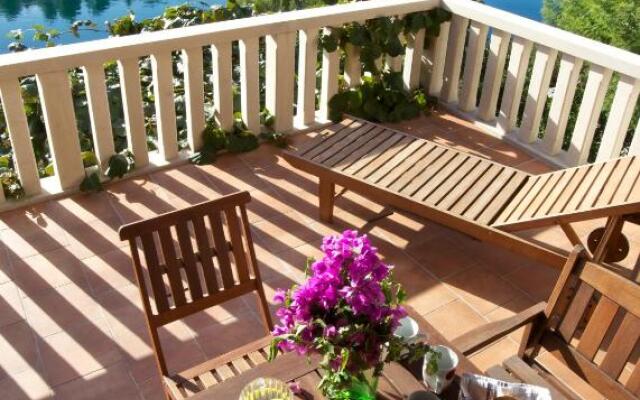 Apartments Villa More