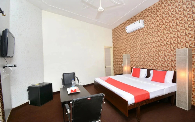 Urban Guest House By OYO Rooms