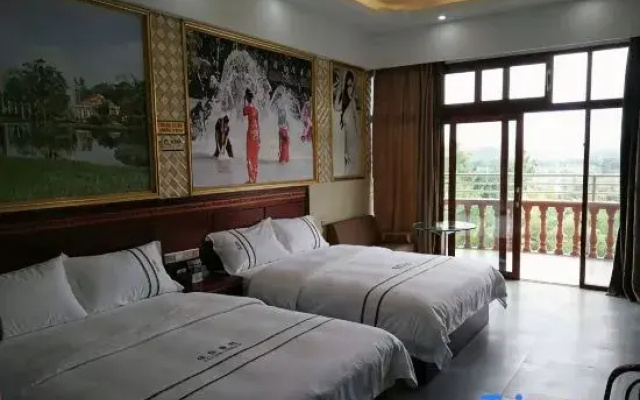 Mengla Yuanfen Chinese Inn