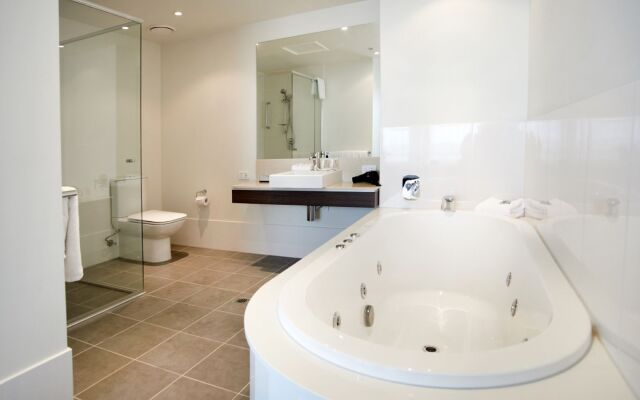 Quest Caroline Springs