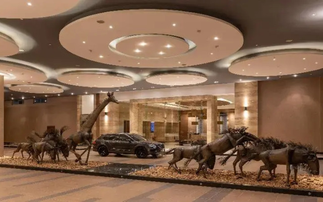 Emara by Ole-Sereni & Convention Centre