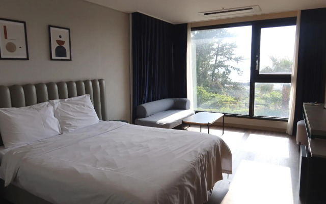 Hotel Seogwipean