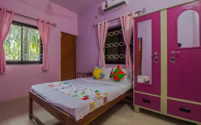 OYO 16852 Home Colorful 2BHK Morjim