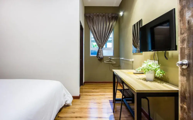 Surprised Homestay by uBook