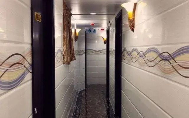 New Day Night Hostel