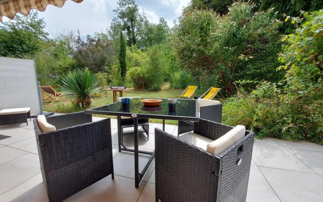 Rare, cosy studio terrasse au coeur de St-Jorioz