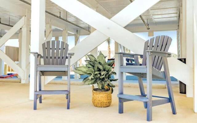 Saltwater 101 1st Floor Barefoot ADA