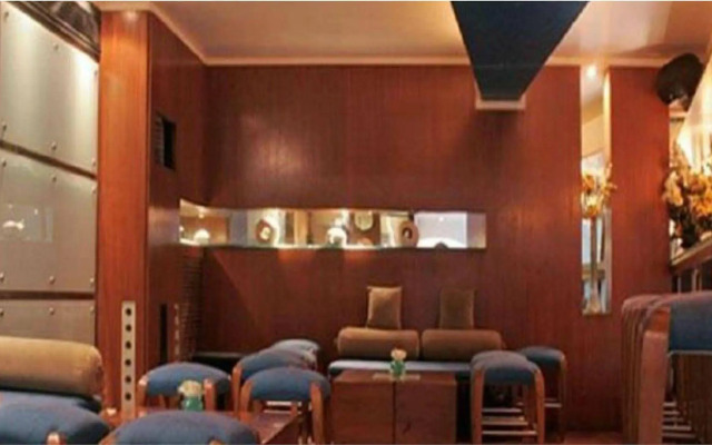 Diplomat Hotel