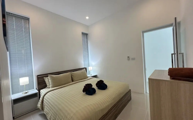 Modern 4 Bedroom Pool Villa - KHA5