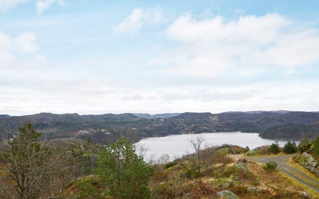 9 Person Holiday Home in Lyngdal