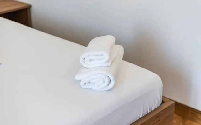 Bliss Triple Room in Gjirokast r