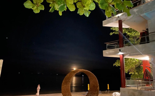 Prasarnsook Villa Beach Resort (SHA Extra Plus)