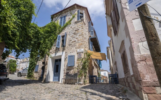 Pita Hotel Cunda