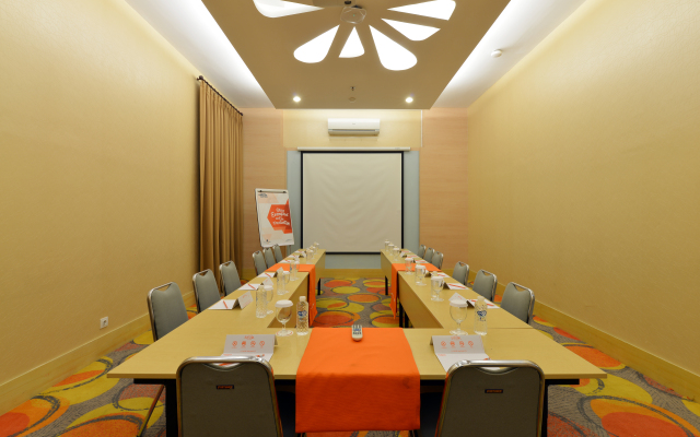 HARRIS Hotel & Conventions Ciumbuleuit - Bandung