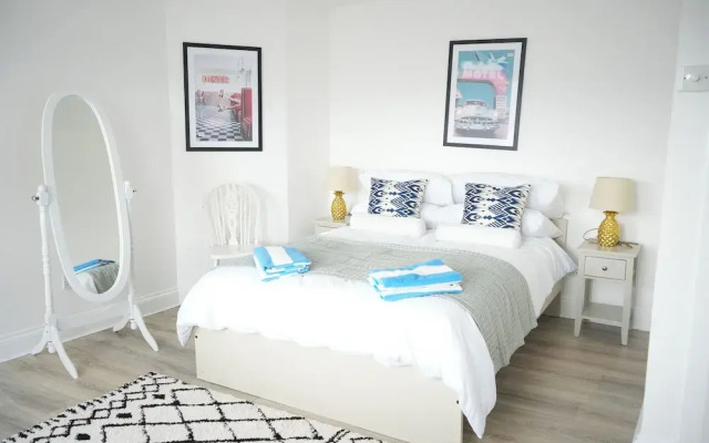 Fun Energetic Oasis in Islington - Sleeps6