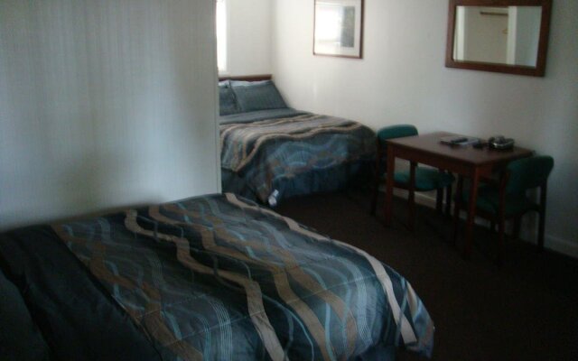 Chalet Motel