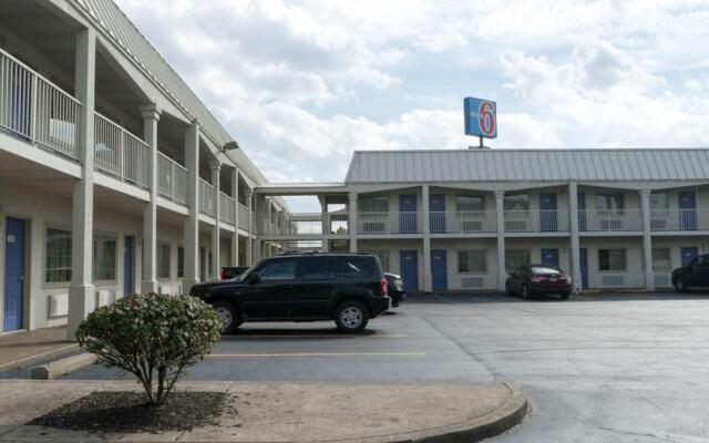 Motel 6 Lafayette, IN