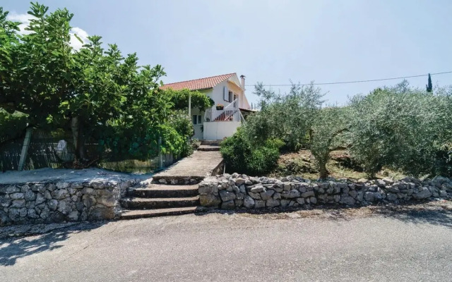 Stunning Home in Gruda With Wifi and 3 Bedrooms