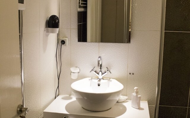 Itimat Otel Karsiyaka