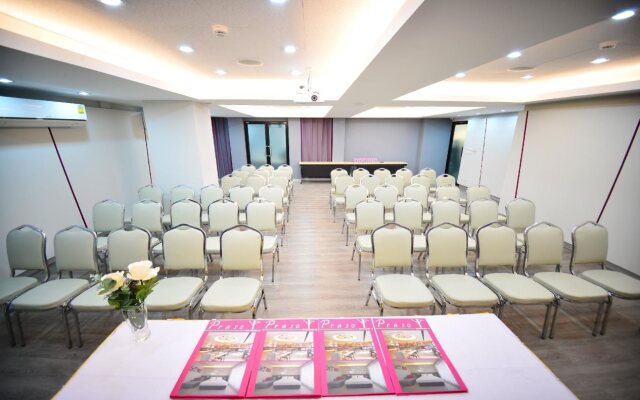 Praso @ Ratchada 12 Hotel