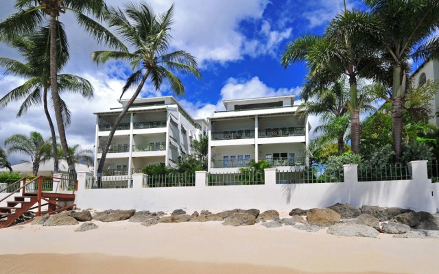 Leith Court Beachfront Apartments