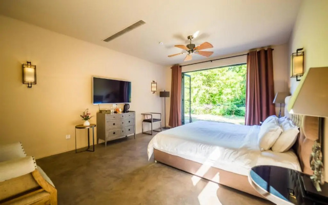 Arcadia Resorts