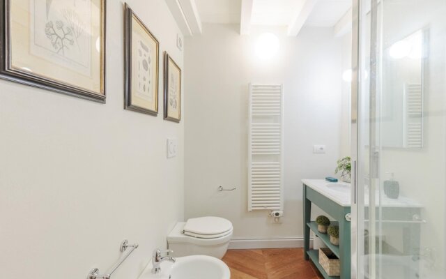 Casa Edgar in Lucca With 2 Bedrooms and 2 Bathrooms