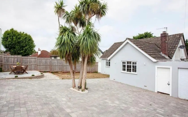 HONEYBROOK - Cosey detached home, modern, spacious