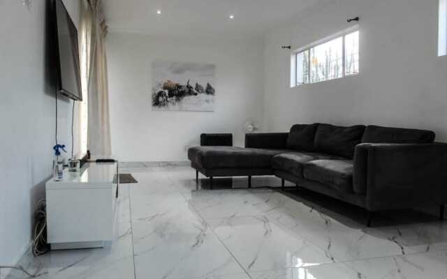 Semeni Asante Guesthouse