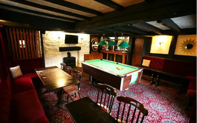 The Mount Inn