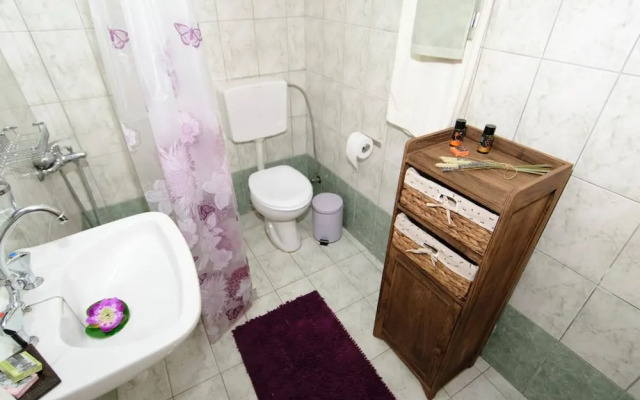 Aoria Traditional House With Stuning Mountain View