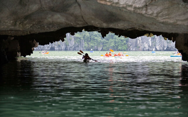 Pelican Halong Cruise