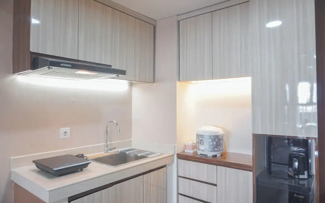 Homey And Cozy 3Br At Meikarta Apartment