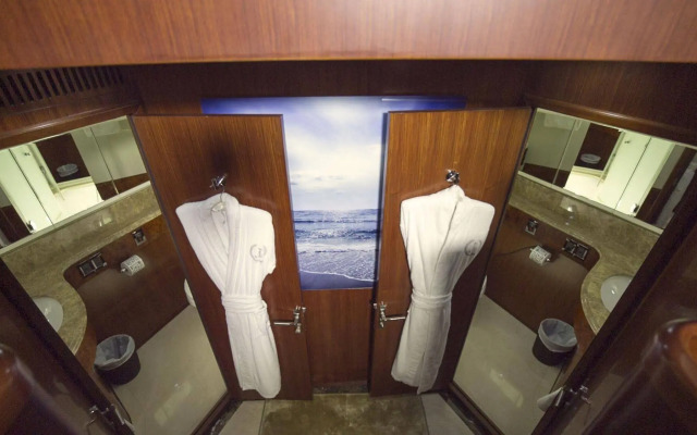 Miami Beach Luxury Yacht Charters