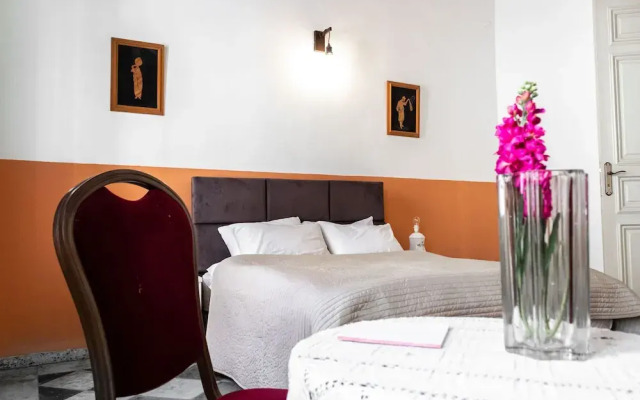 Heart of Old city 3BR by Ahlan Hospitality