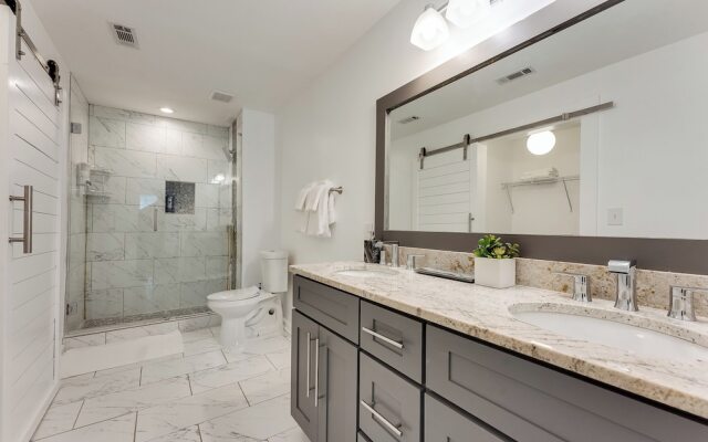 Elegant Atlanta Home - Self Check-in