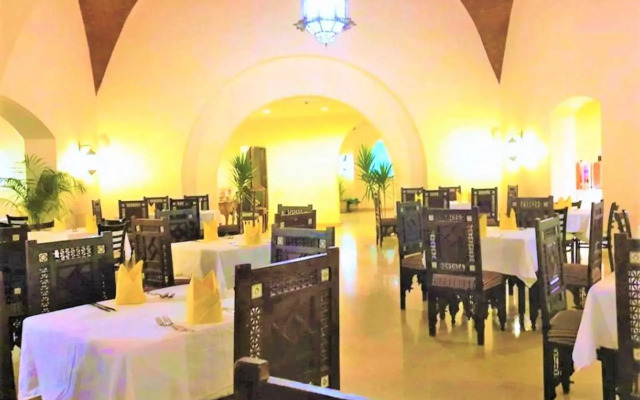 Rohanou Beach Resort