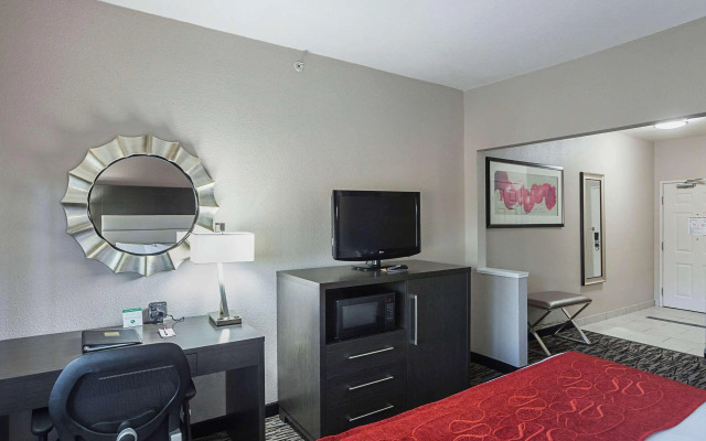 Comfort Suites Lewisville